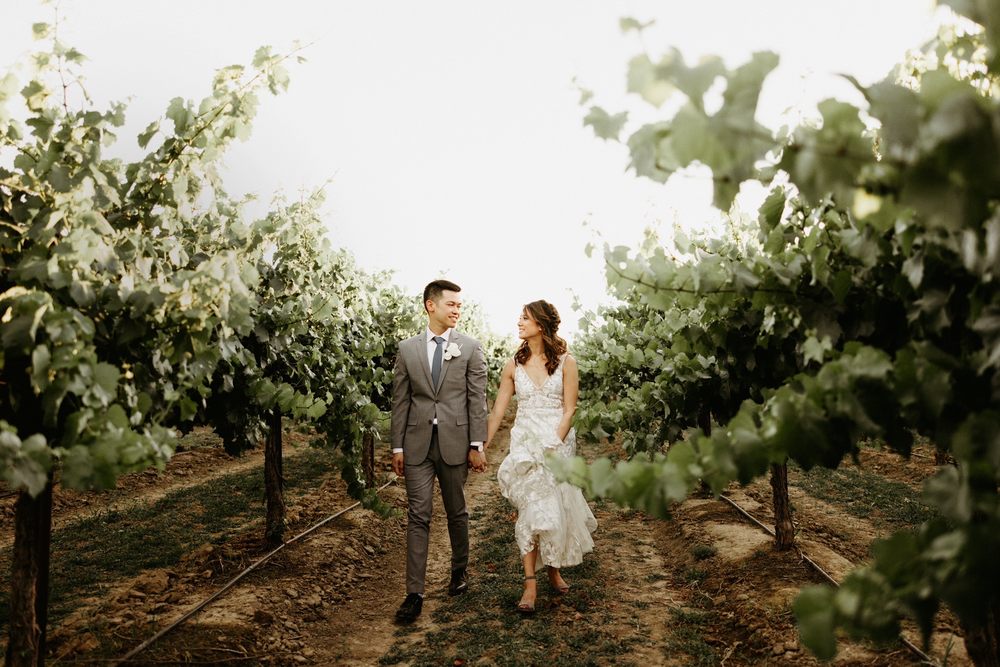 Yun Yun Wong - dresses_and_attire vendor